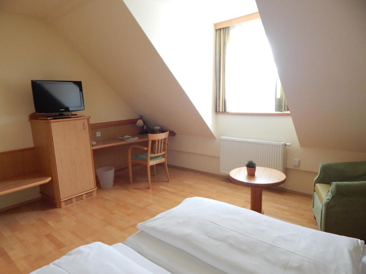 Hotel Neustifter Poysdorf Oda fotoğraf