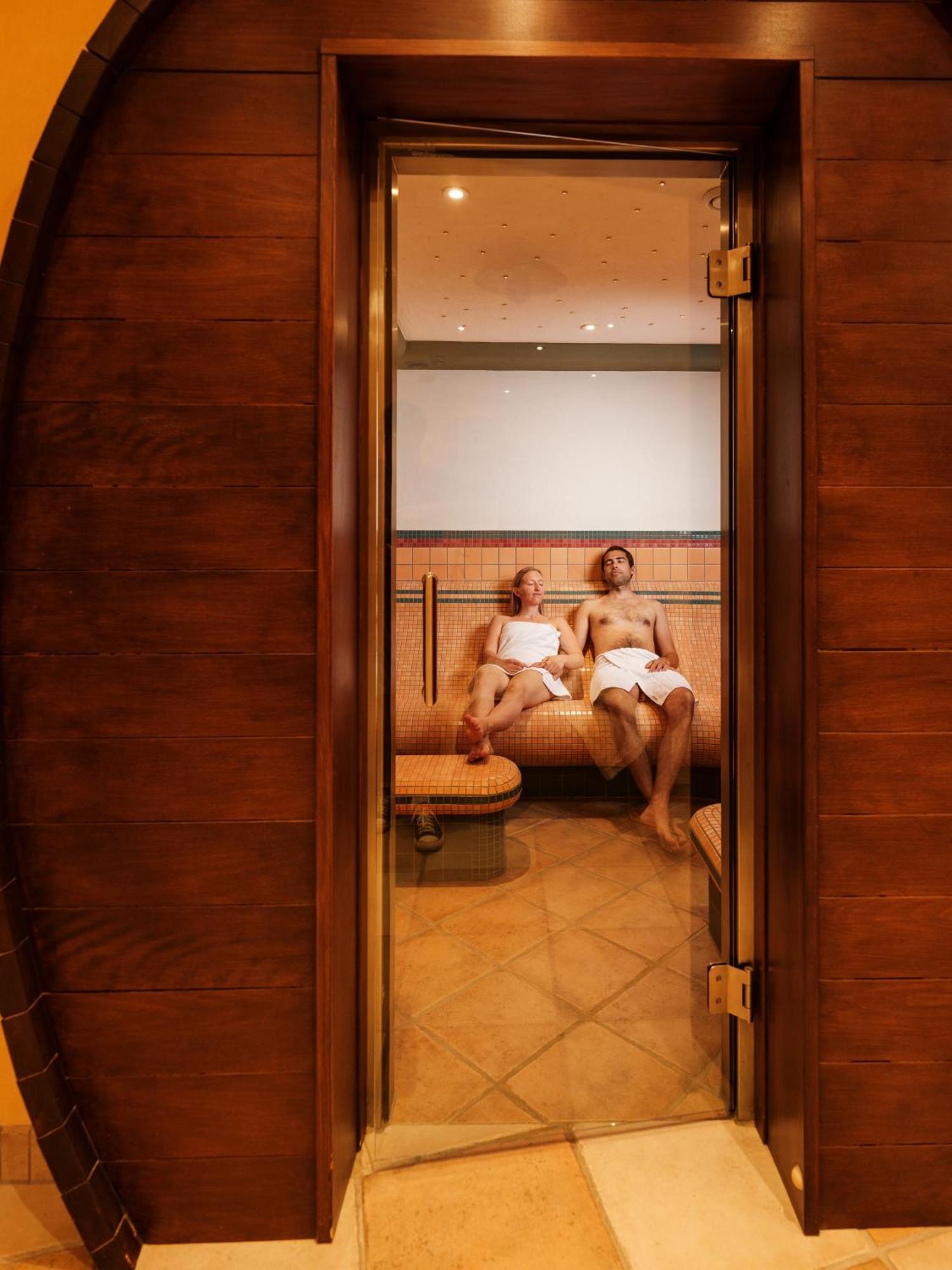 Hotel Neustifter Poysdorf Dış mekan fotoğraf