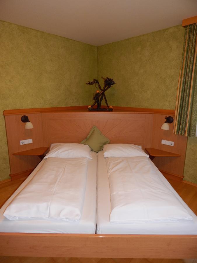 Hotel Neustifter Poysdorf Dış mekan fotoğraf
