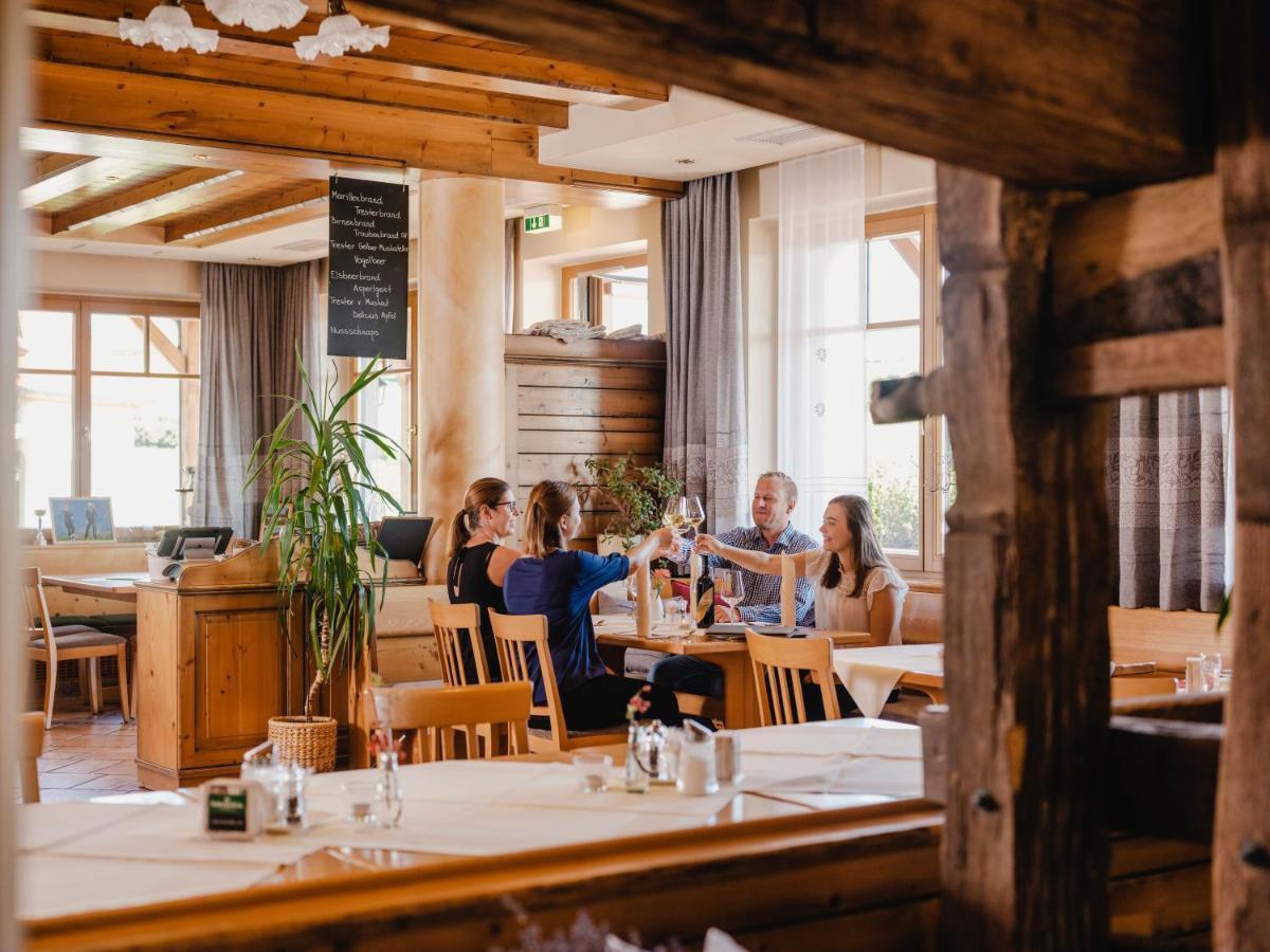 Hotel Neustifter Poysdorf Dış mekan fotoğraf